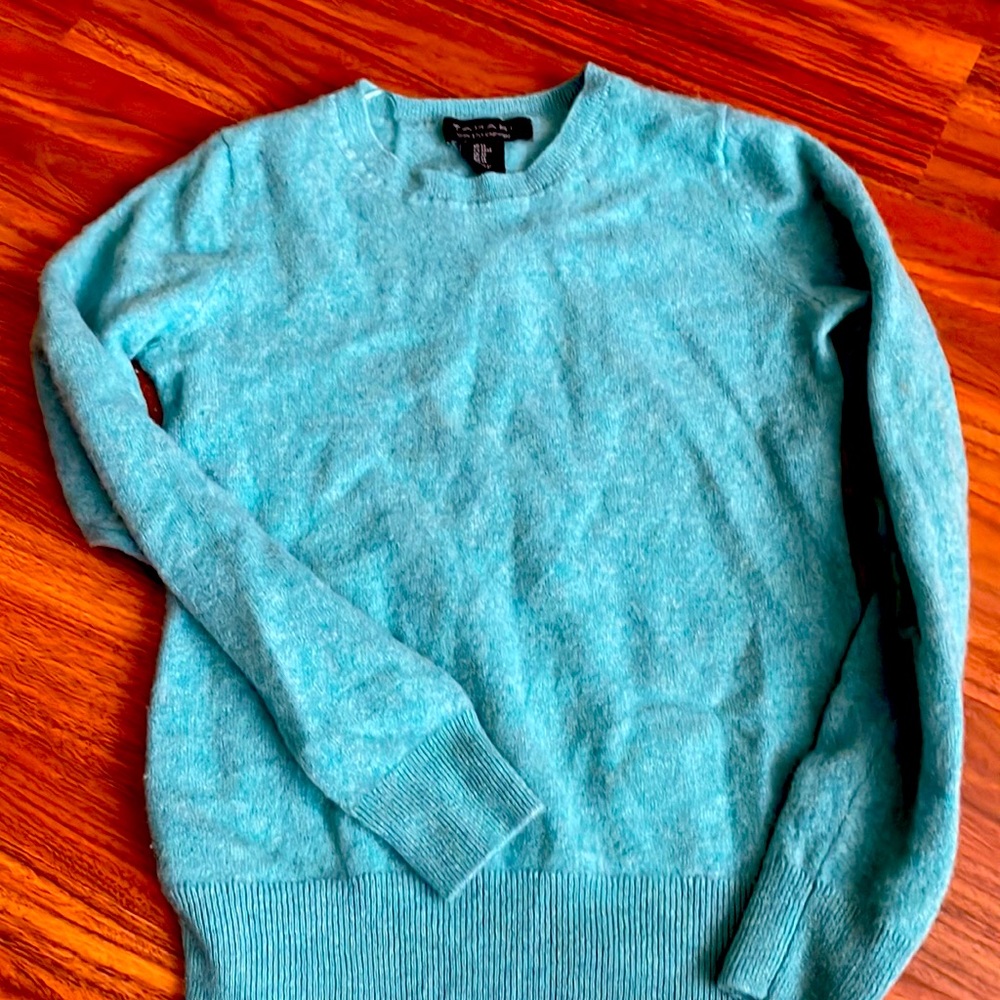 TAHARI 100./. pLY cashmere sizeM
